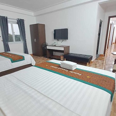 Family Transit Hotel Thach Loi Экстерьер фото