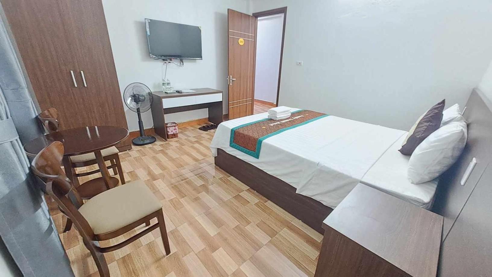 Family Transit Hotel Thach Loi Экстерьер фото