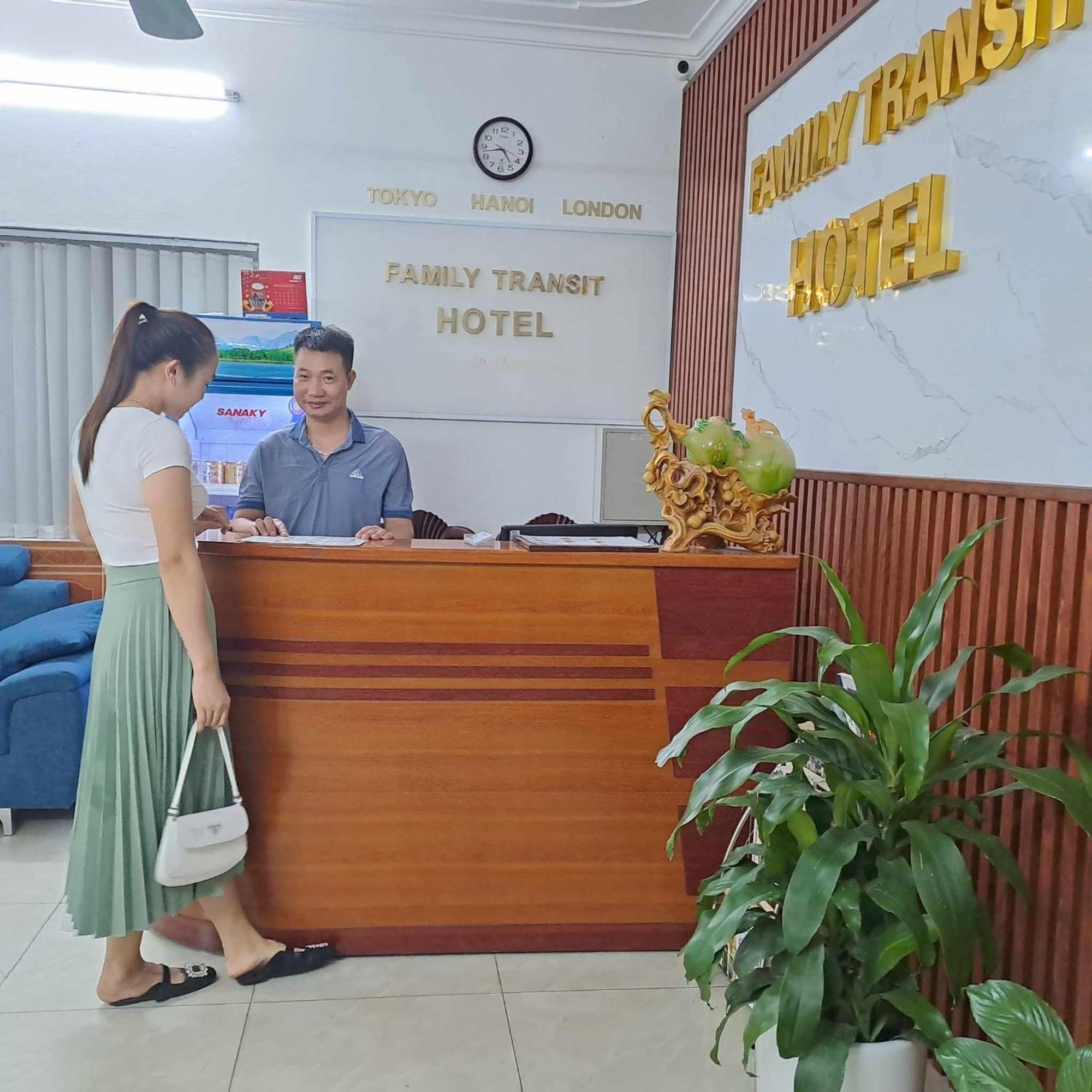 Family Transit Hotel Thach Loi Экстерьер фото